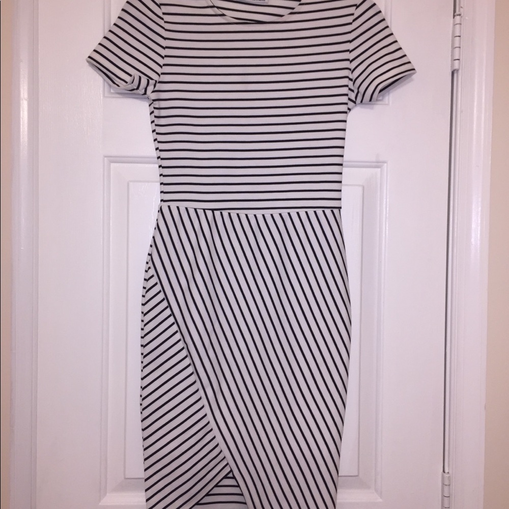 White and Black Zara Dress